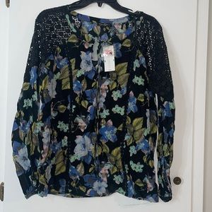 Jessica Simpson long sleeve floral shirt